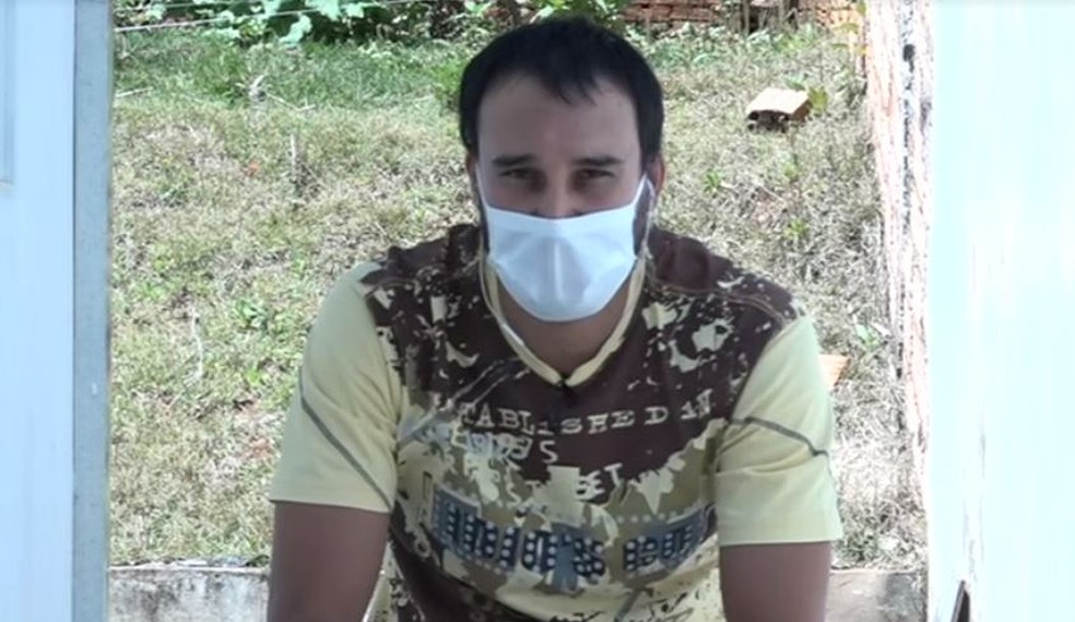 Elian Marcos foi um dos sobreviventes do acidente entre caminhão e ônibus que deixou dezenas de mortos em Taguaí (SP) — Foto: Reprodução/TV Globo