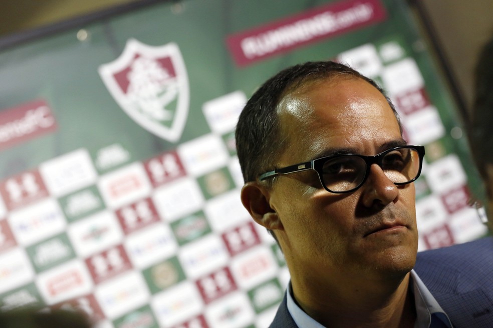Presidente Pedro Abad foi alvo de ofensas da torcida em partida contra a Ponte (Foto: NELSON PEREZ/FLUMINENSE F.C.)