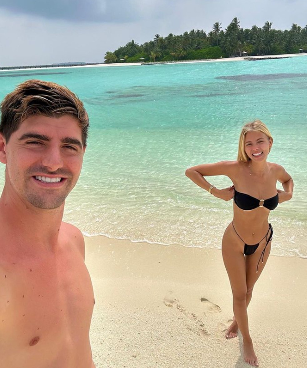 Courtois, goleiro da Blgica, est nas Maldivas com a esposa  Foto: Reproduo