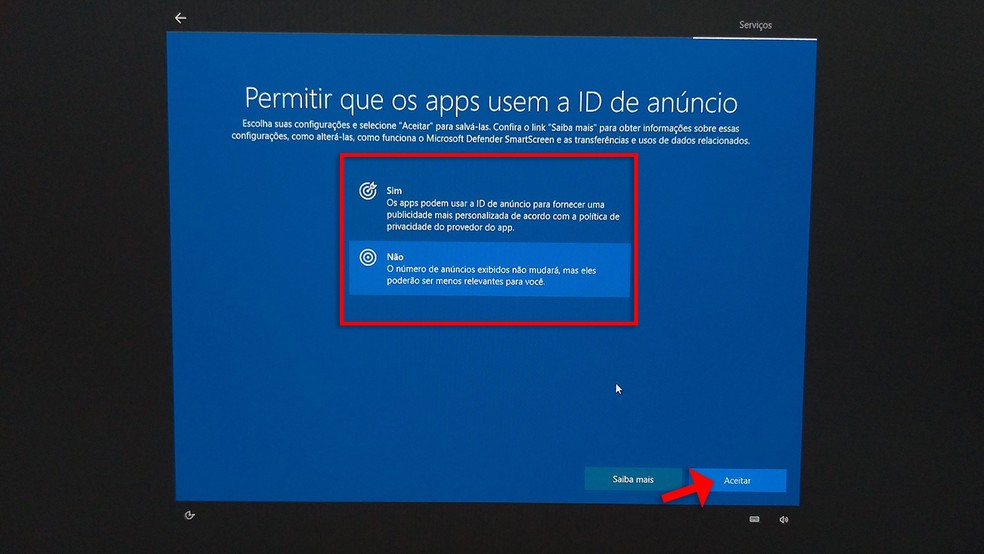 Durante a configuração do Windows 10, é possível permitir ou não que aplicativos usem a ID de anúncio para publicidades personalizadas — Foto: Reprodução/Rafael Leite