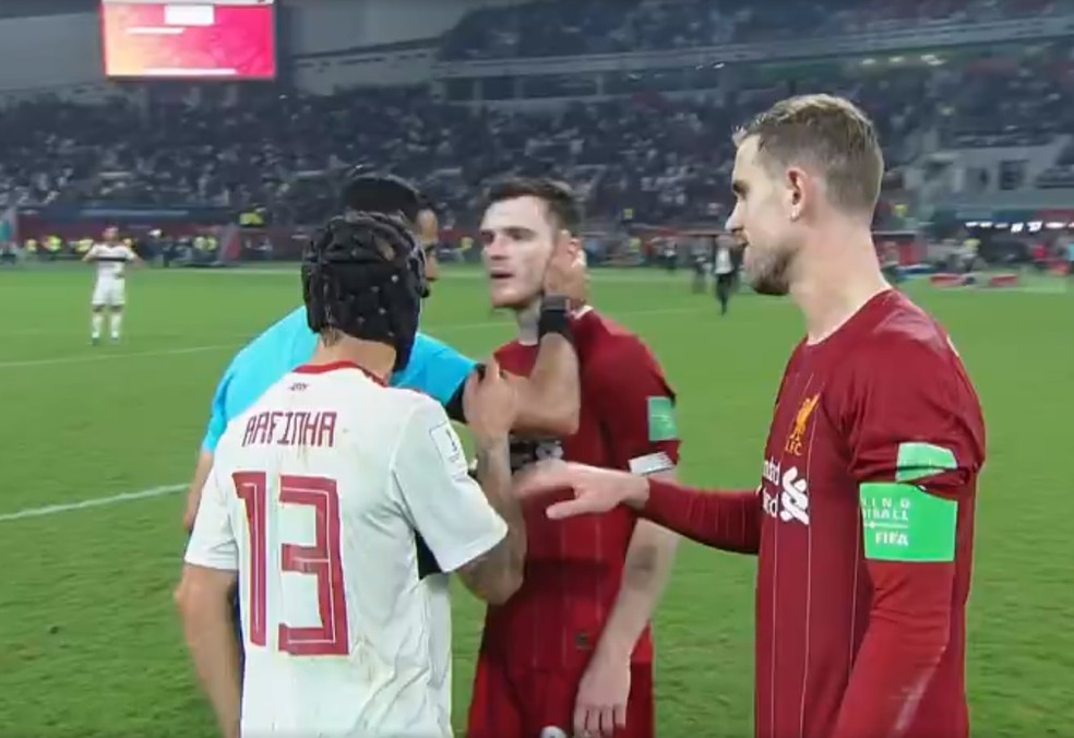 Robertson Diz A Mane Que Vai Pegar Rafinha Que Leva Entrada Dura E Tira Satisfacao Veja Videos Mundial De Clubes Ge