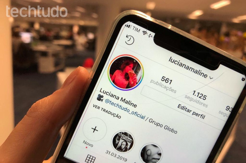 Para deixar Stories do Instagram colorido, basta usar hashtags comemorativas do mÃªs do orgulho LGBTQ+ â Foto: Luciana Maline/TechTudo