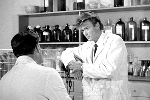 Clint Eastwood em ‘A revanche do Monstro’(1955) (Foto: Divulgação)