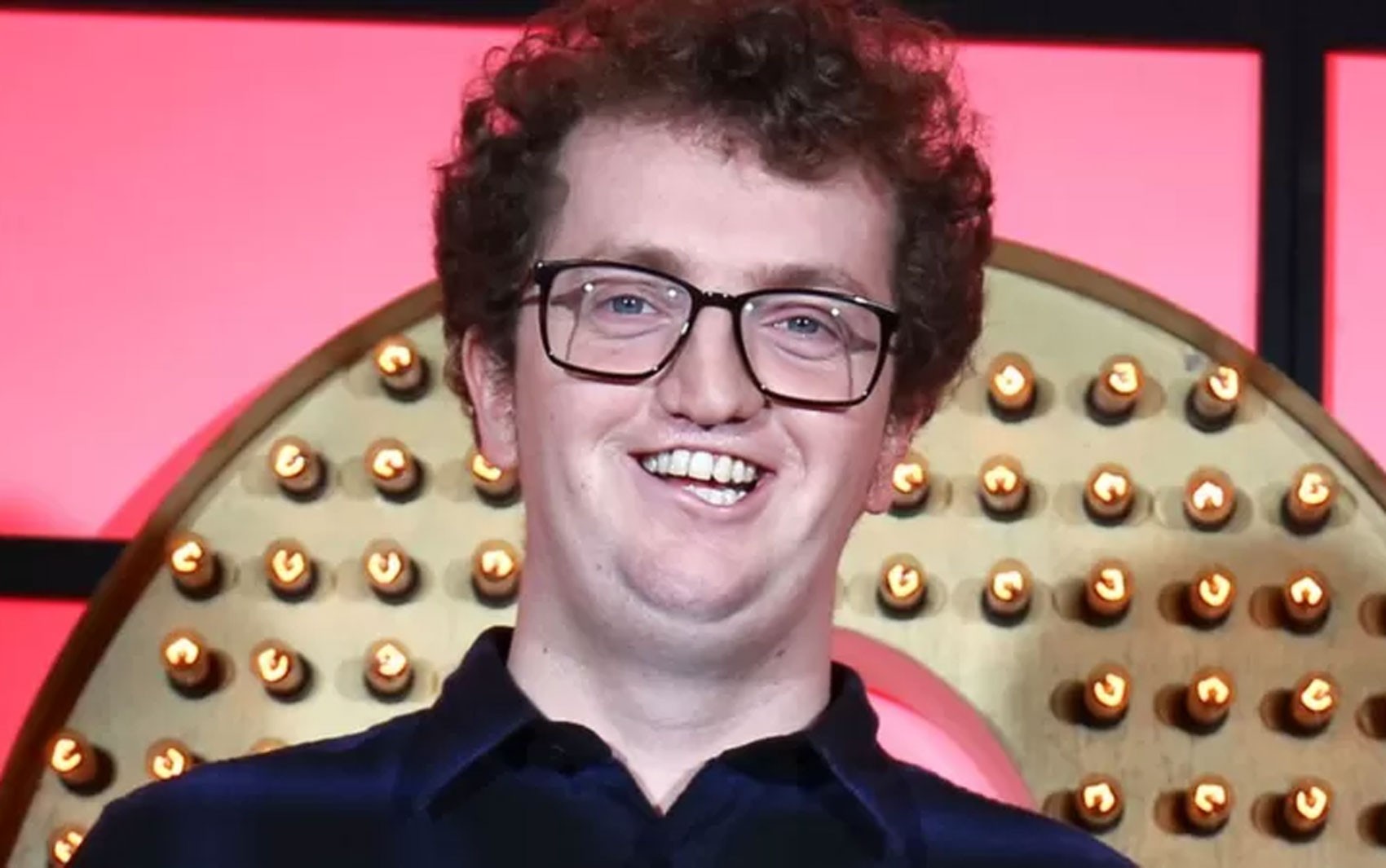 O comediante que faz piada com abuso sexual que sofreu na infância