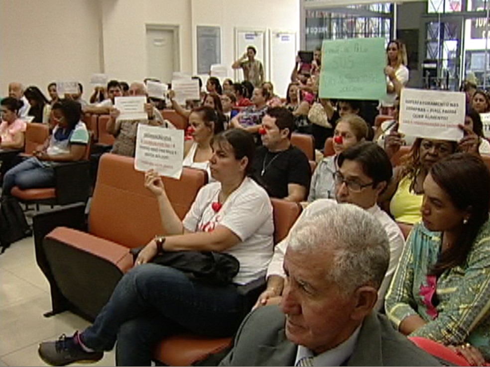 Terceirização da Saúde já gerou muitos protestos entre moradores de Uberaba (Foto: Reprodução/ TV Integração)