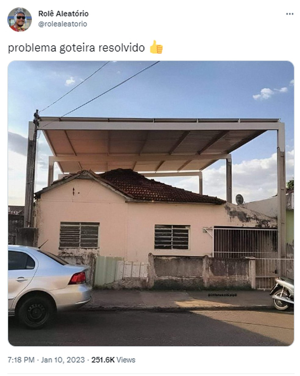 Postagem de casa antigoteira nas redes sociais — Foto: Reprodução/Twitter