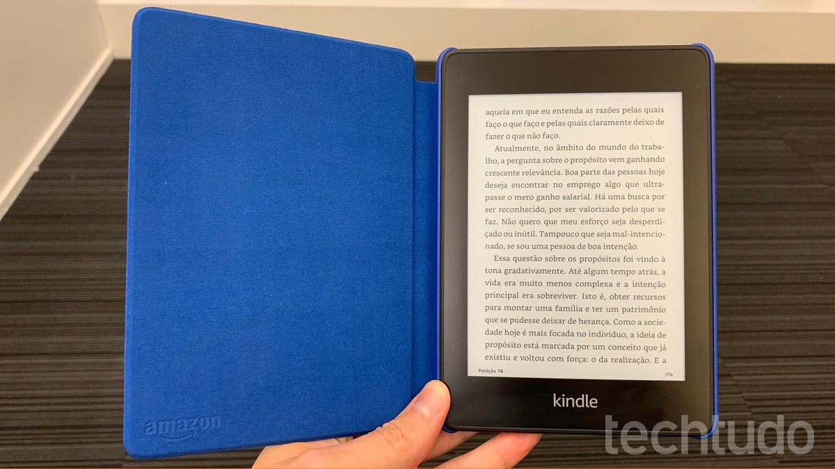 Kindle 8 Vs Kindle 10 O Que Muda Entre Os Leitores De E Books Da Amazon E Reader Techtudo