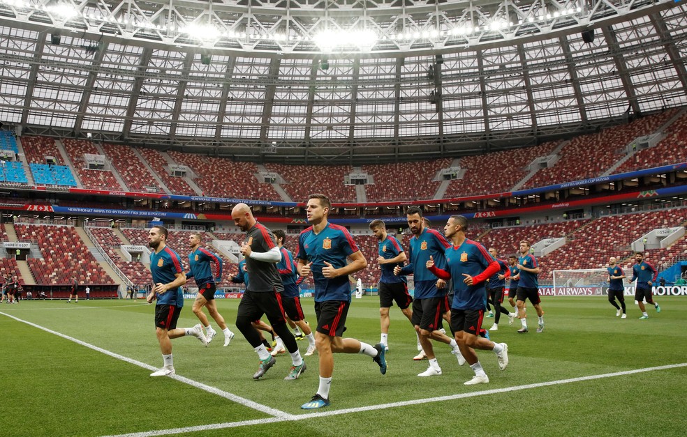 Espanha treina no EstÃ¡dio de Luzhniki  (Foto: REUTERS/Christian Hartmann)