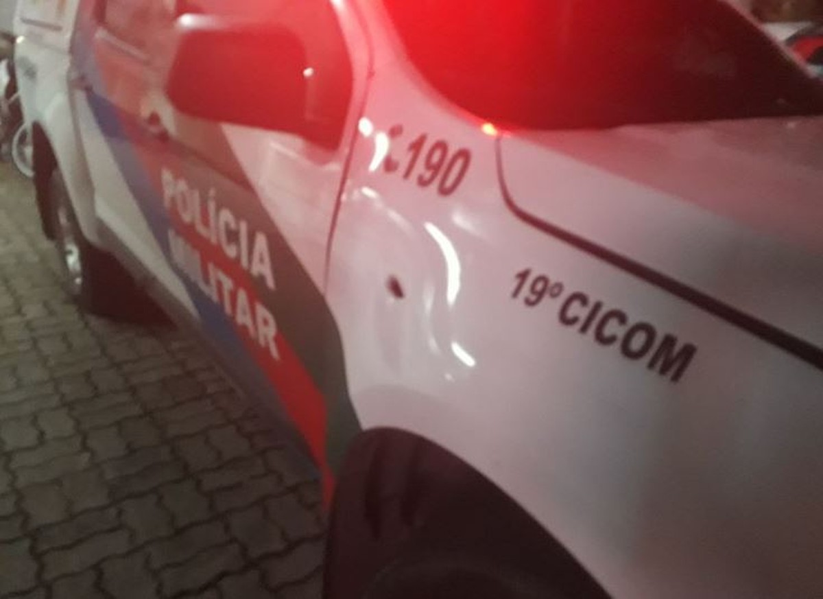 Suspeito De Assalto Morre Após Dupla Roubar Carro E Trocar Tiros Com