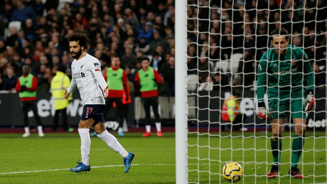 Salah comemora um dos gols do Liverpool contra o West Ham