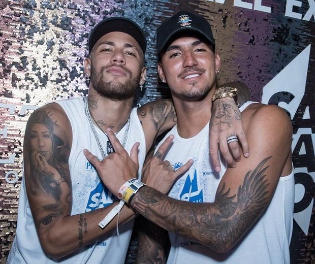 Neymar e Gabriel Medina (Foto: Reprodução/Instagram)