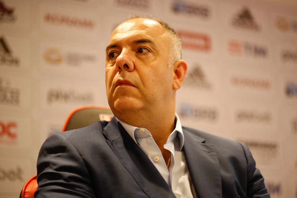 Marcos Braz em coletiva no Flamengo &mdash; Foto: Gilvan de Souza/Flamengo