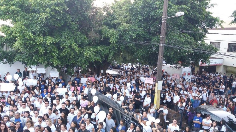 Protesto Paraguai contra a morta da estudante brasileira (Foto: Arquivo Pessoal)