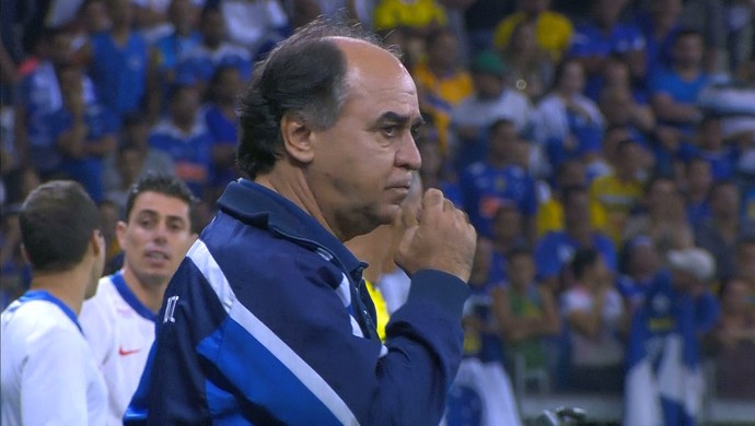 Marcelo critica atuação no primeiro tempo, mas ressalta melhora e virada