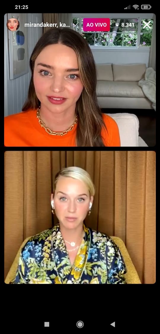 Miranda Kerr (acima) e Katy Perry, ex e atual de Orlando Bloom, fazem live (Foto: Reprodução/Instagram)