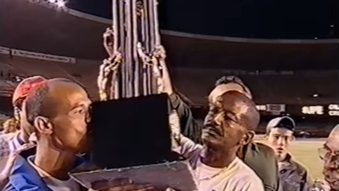 Cruzeiro e Caldense revivem duelo que já decidiu títulos em Minas Gerais