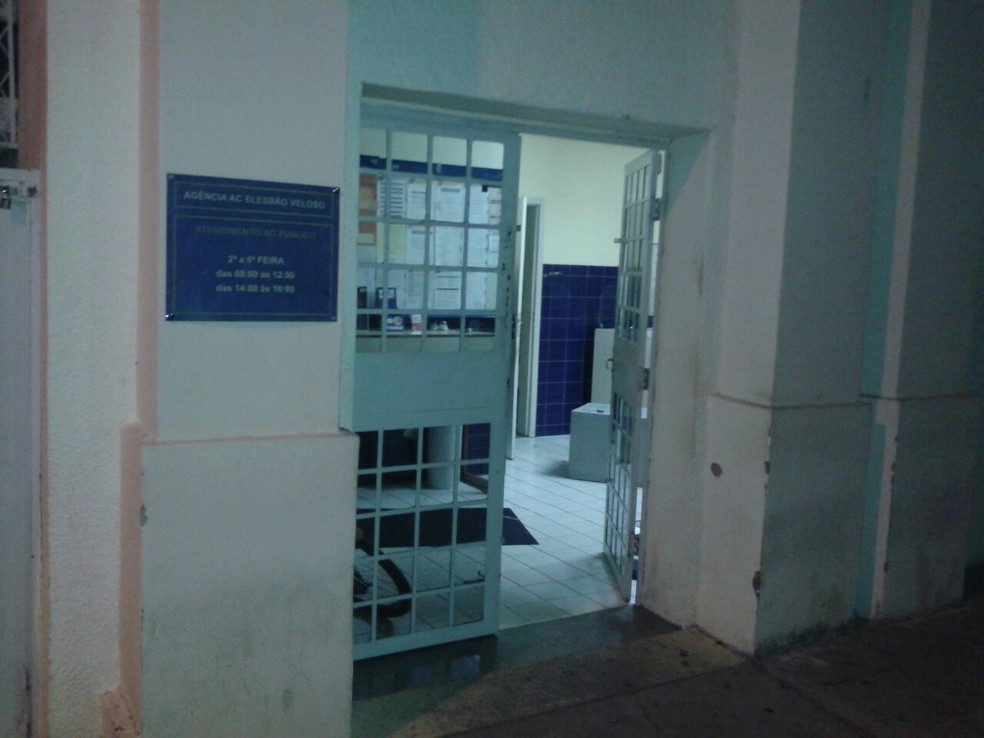 Agência dos Correios foi arrombada e roubada em Elesbão Veloso, Sul do Piauí (Foto: Divulgação / Polícia Civil)
