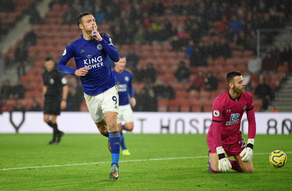 Southampton foi goleado em casa para o Leicester na última sexta-feira — Foto: Reuters