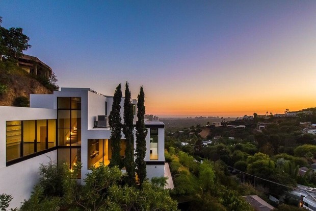 Ariana Grande vende mansão em Los Angeles por R$ 78 milhões (Foto: Divulgação)
