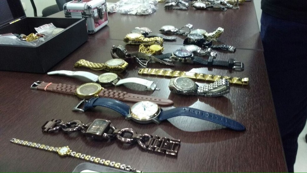 Alguns objetos furtados na região de Sorocaba foram recuperados pelos investigadores (Foto: Carlos Dias/G1)