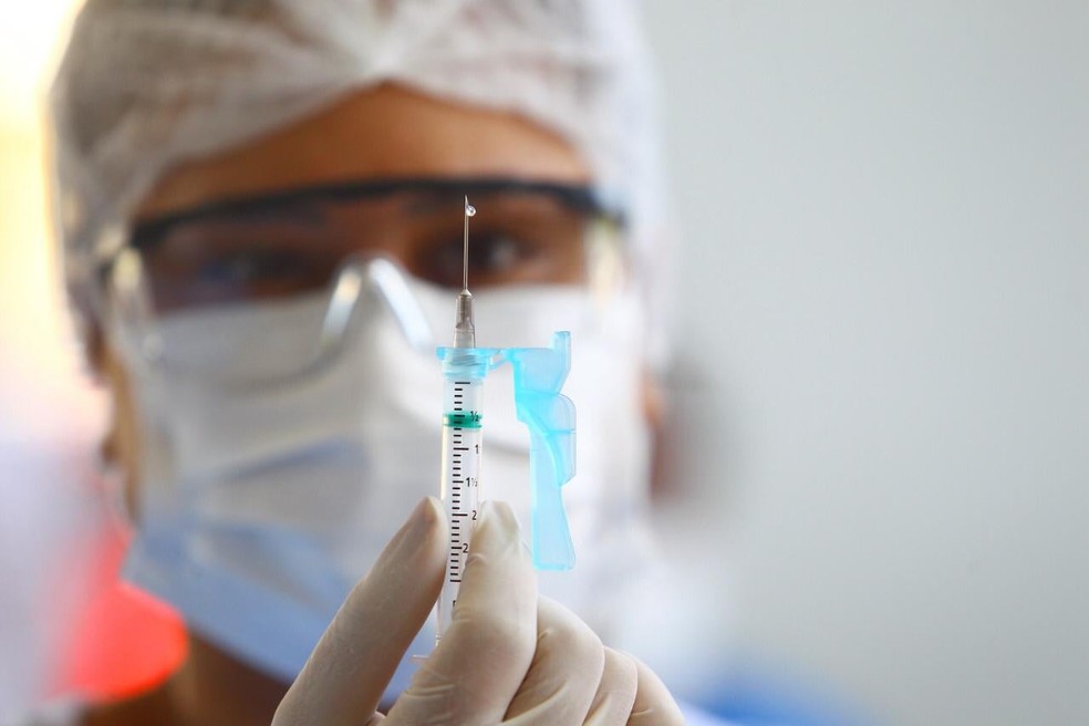 Covid-19: com imuniza&ccedil;&atilde;o abaixo do esperado, Grande BH apela para  cons&oacute;rcios e negocia vacinas que ainda n&atilde;o t&ecirc;m aval da Anvisa | Minas  Gerais | G1