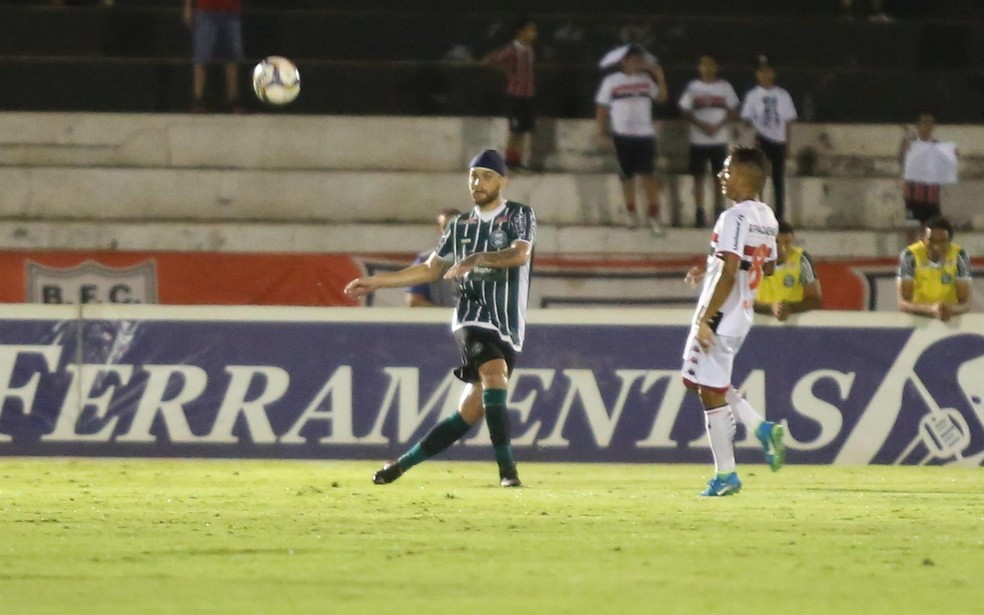 Nathan Ribeiro Estreia No Coritiba Apos Um Mes E Recebe Elogios Leitura De Jogo E Lider Coritiba Ge