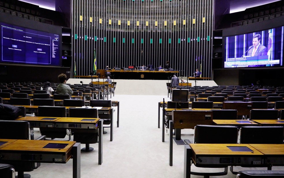Plenário da Câmara vazio durante sessão — Foto: Maryanna Oliveira / Câmara dos Deputados