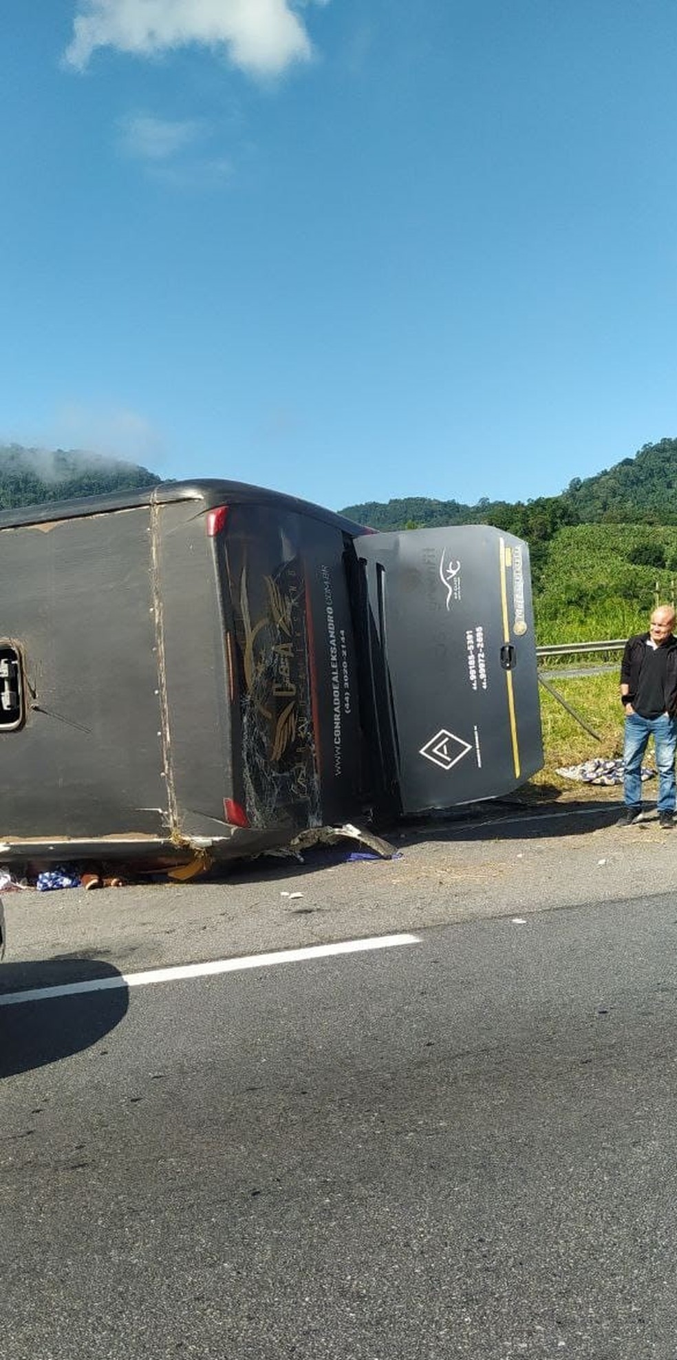 Acidente aconteceu por volta das 10h30 na rodovia. — Foto: Reprodução/ Redes Sociais