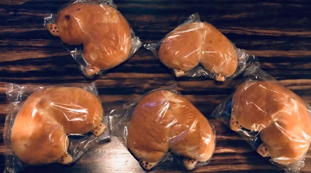 Pães em formato de corgi da padaria japonesa Utiwapayna (Foto: Reprodução/Twitter)