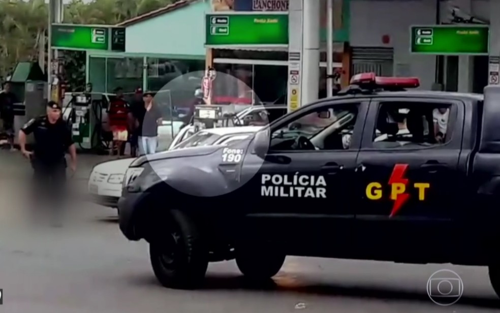 VÃ­deo mostra momento em que disparos sÃ£o feitos em Senador Canedo â€” Foto: TV Globo/ReproduÃ§Ã£o