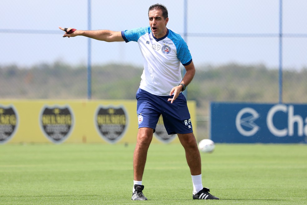 Renato Paiva na Cidade Tricolor — Foto: Felipe Oliveira / EC Bahia