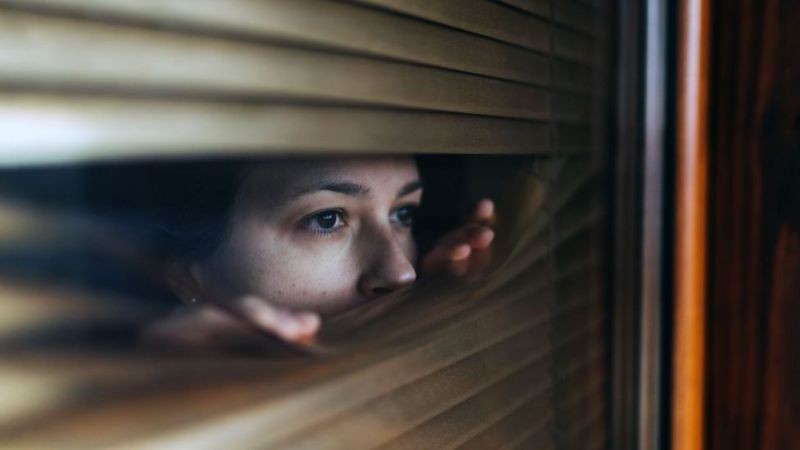 Em muitos casos, a sensação de incerteza pode trazer desconforto agudo e até mesmo desencadear transtorno de ansiedade (Foto: GEtty Images via bbc)