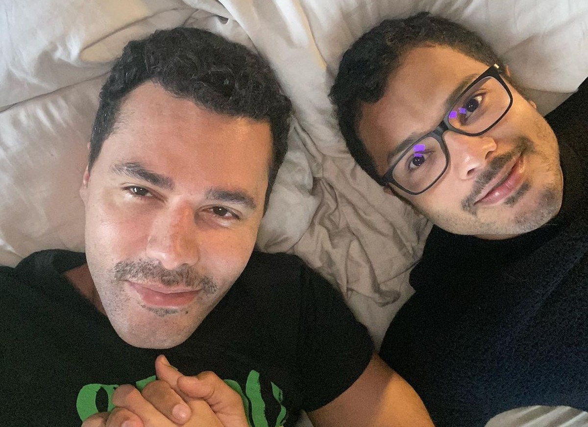 Rodrigo Santanna e o marido, Junior Figueiredo (Foto: Reprodução / Instagram)