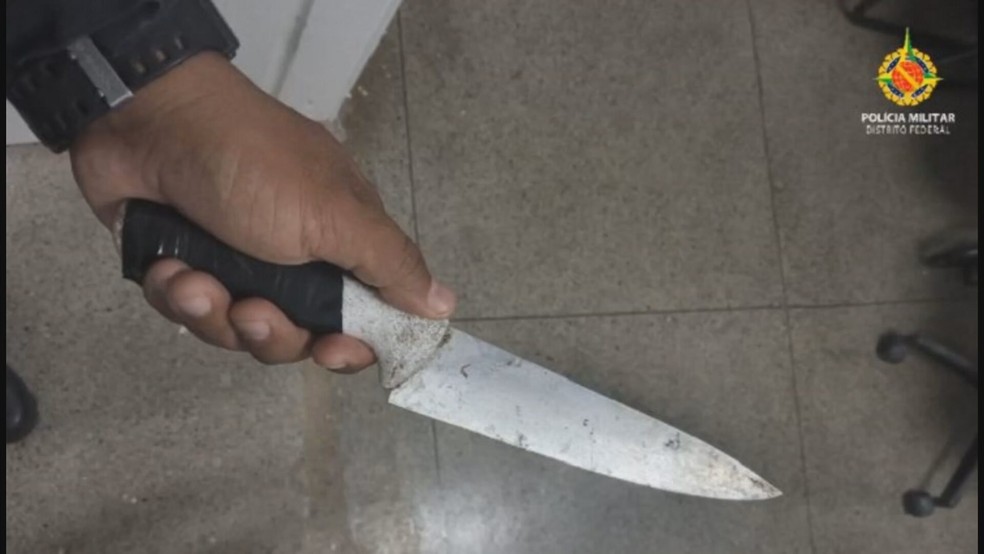 Faca usada em ataque contra cinco pessoas em Samambaia, no DF — Foto: Polícia Militar/Divulgação