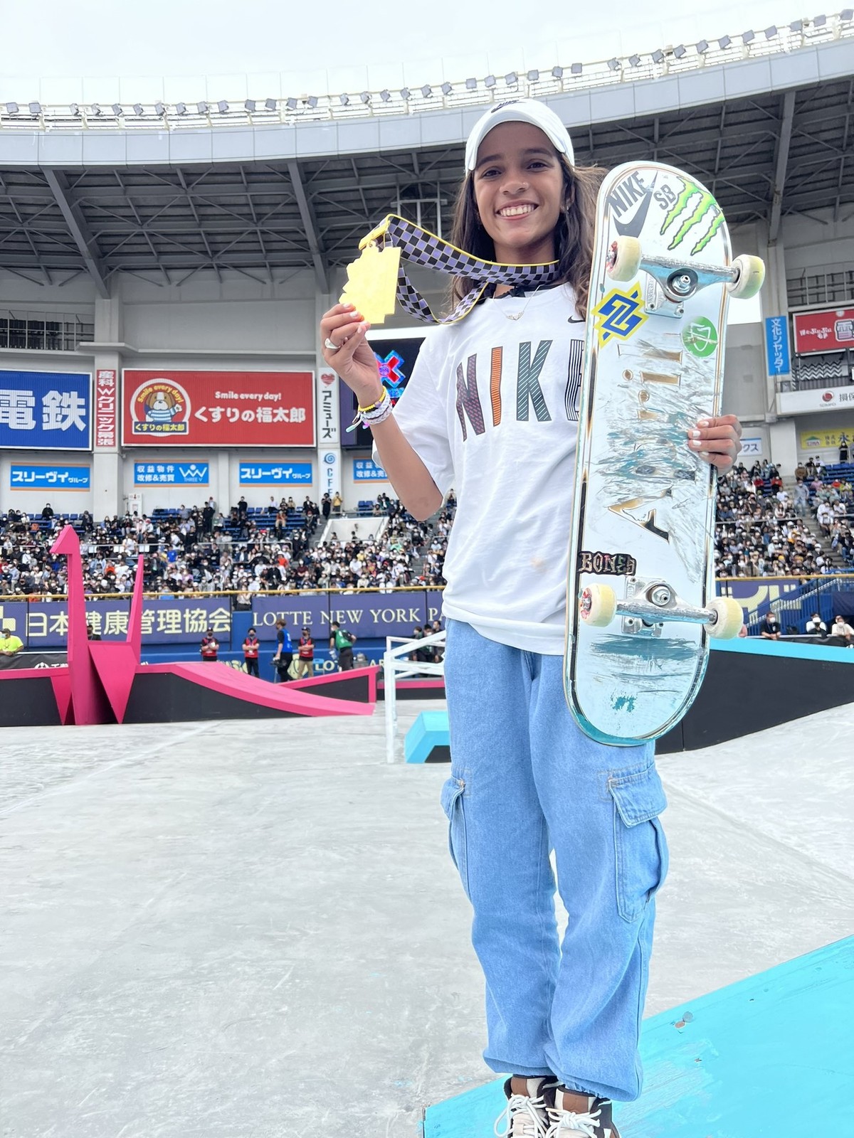 Quem competiu no skate feminino?