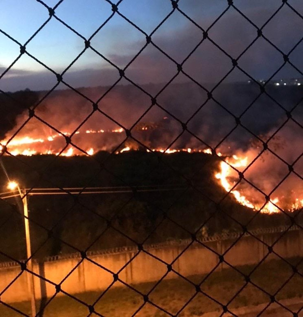Incêndios foram registrados por moradores de Porto Velho na segunda-feira (13).  — Foto: Divulgação