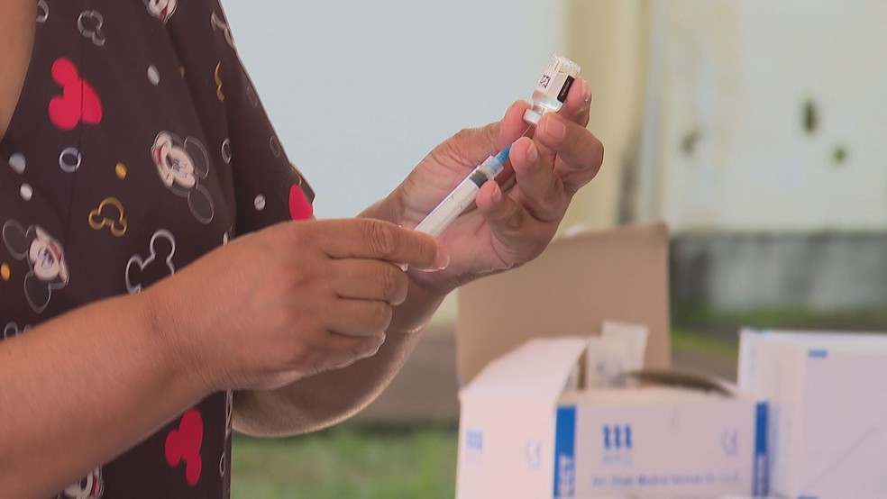 Vacinação contra Covid-19 no DF — Foto: TV Globo/Reprodução