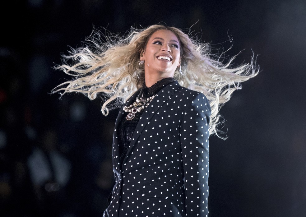 Beyoncé durante show em Cleveland (EUA), em novembro de 2016 (Foto: AP Photo/Andrew Harnik)