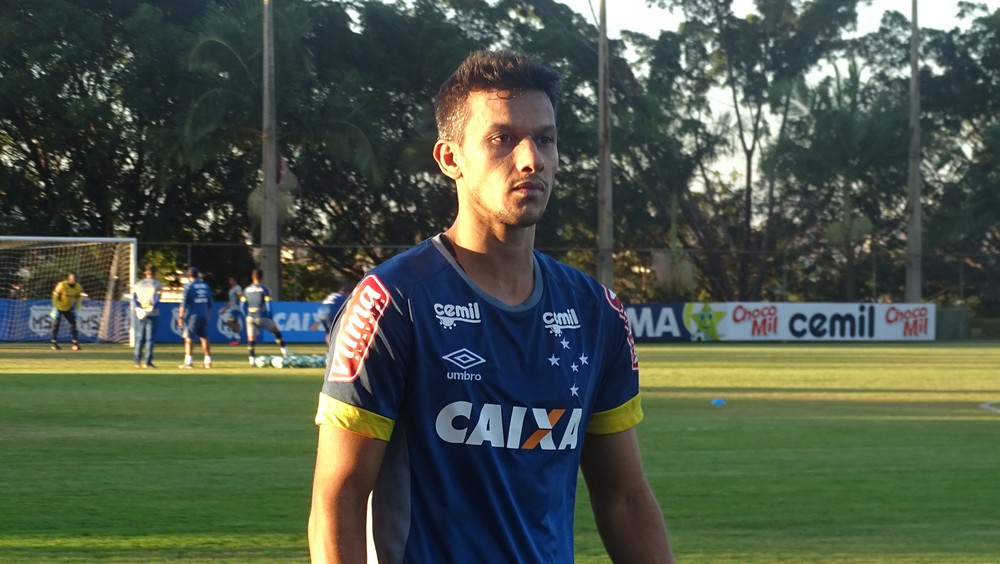 Henrique, Léo, Diogo Barbosa e Cabral voltam; Rafinha fica fora contra o Coritiba
