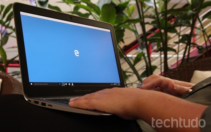 Navegador padrão do Windows 10 pode vazar navegação anônima (Foto: Zíngara Lofrano/TechTudo)