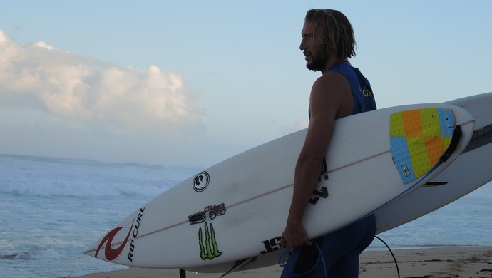 Owen Wright treino Pipeline surfe (Foto: David Abramvezt) Owen Wright treino Pipeline surfe (Foto: David Abramvezt)