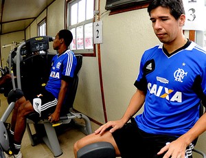 Cáceres treino Flamengo (Foto: Alexandre Vidal / Fla Imagem)
