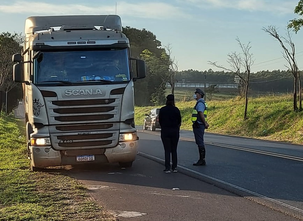 Homenagem ao Dia do Motorista foi realizada em Osvaldo Cruz — Foto: Polícia Militar Rodoviária