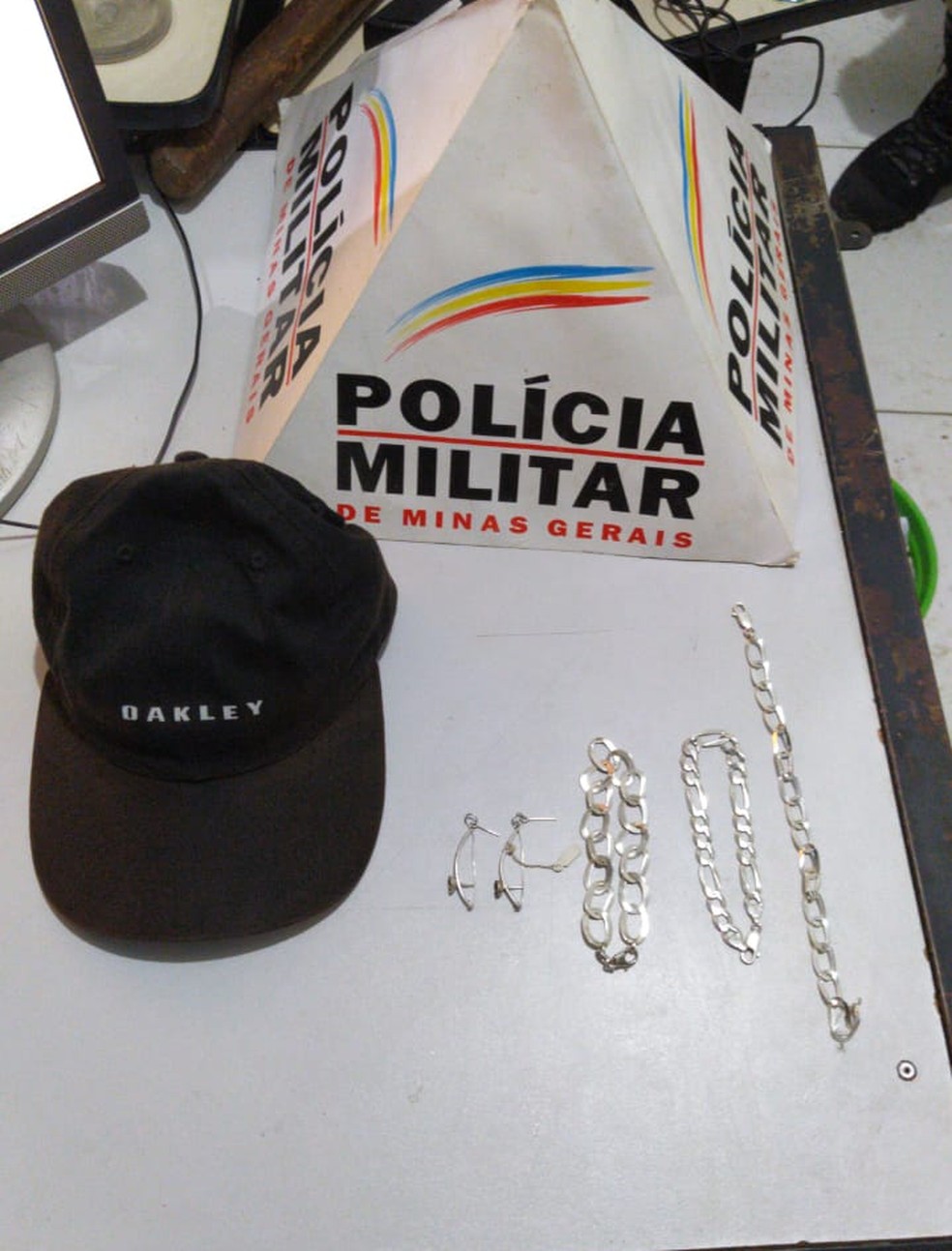 Parte do material apreendido foi recuperado — Foto: Polícia Militar/Divulgação