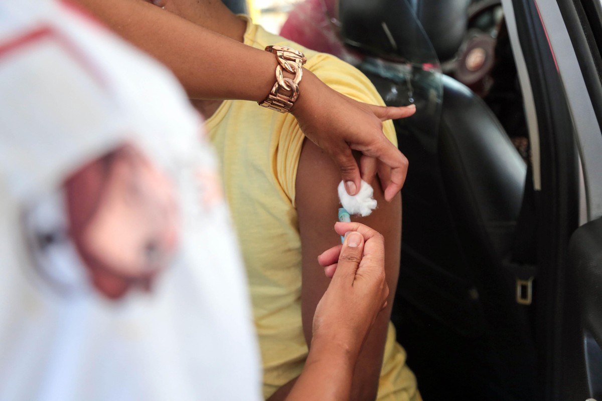 Confira os postos de vacinação contra Covid-19 em Salvador na quarta-feira