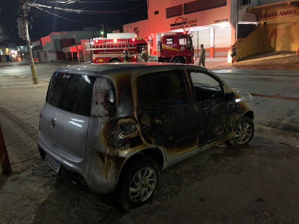 Uno ficou parcialmente queimado — Foto: Divulgação