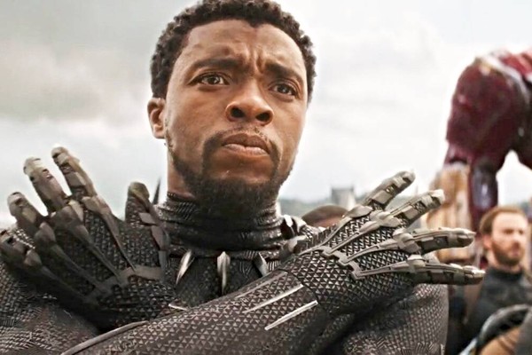 Chadwick Boseman como o super-herói Pantera Negra (Foto: Divulgação)