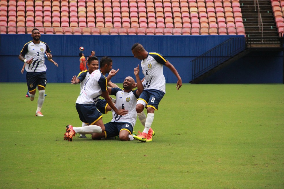 Jogadores do Leão reclamam de calote, dois meses após Estadual (Foto: Marcos Dantas)