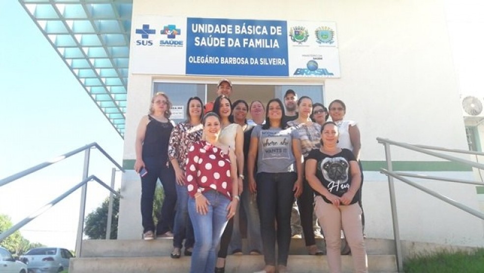 A equipe de saúde de Alcinópolis: "Nos tornamos uma família" — Foto: Jaqueline Barbosa/Arquivo pessoal 