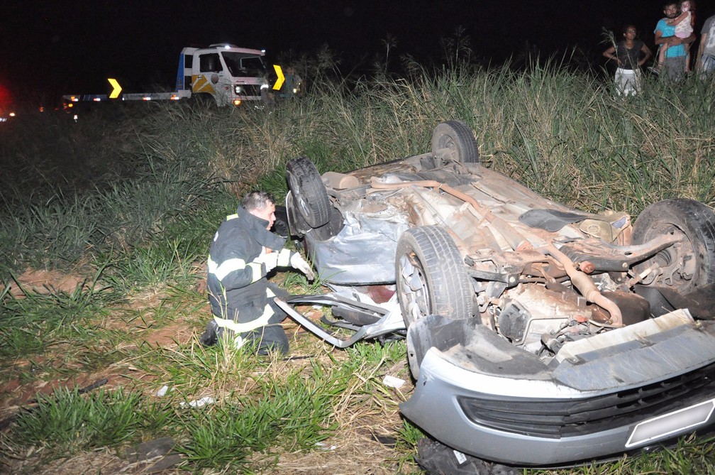 Acidente aconteceu na Rodovia Assis Chateaubriand (Foto: Cristiano Nascimento/FM Metrópole)